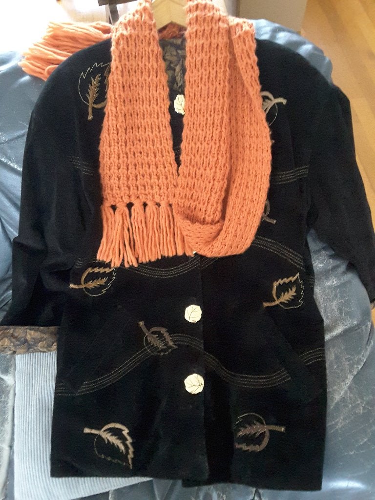 Unieke zwarte Suede Dames Jas, Ophalen of Verzenden, Zo goed als nieuw, Maat 42/44 (L), Zwart