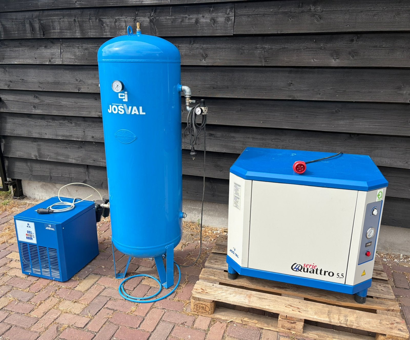 Compressor set, Ophalen, 400 tot 800 liter/min, Zo goed als nieuw, Geluidgedempt