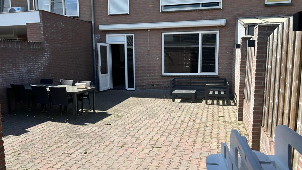 Gratis op te halen! +- 60m2 H profiel klinkers, Tuin en Terras, Tegels en Klinkers, Ophalen, Gebruikt, Beton, Klinkers