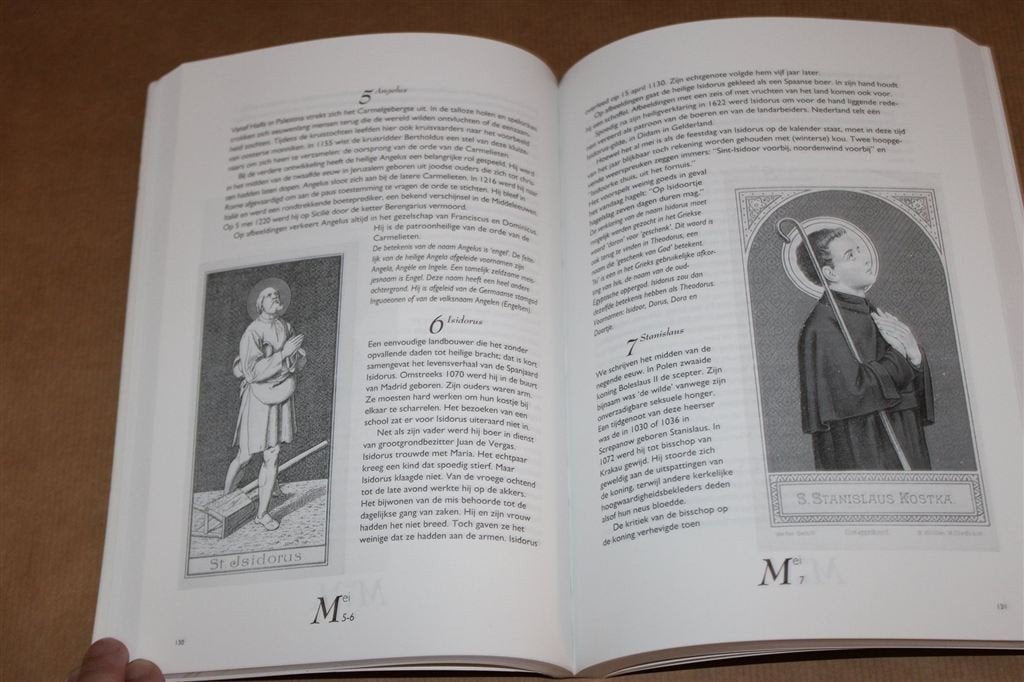 365 heiligendagen\'. Folklore, gebruiken, iconografie..., Ophalen of Verzenden, Zo goed als nieuw