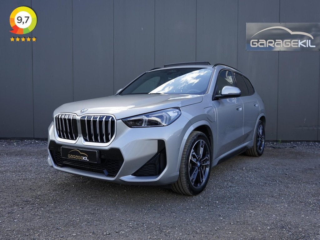 BMW X1 xDrive25e M-Sport Dealeronderh / Shadowline / Panoram, Stof, Gebruikt, 16 kWh, Bedrijf