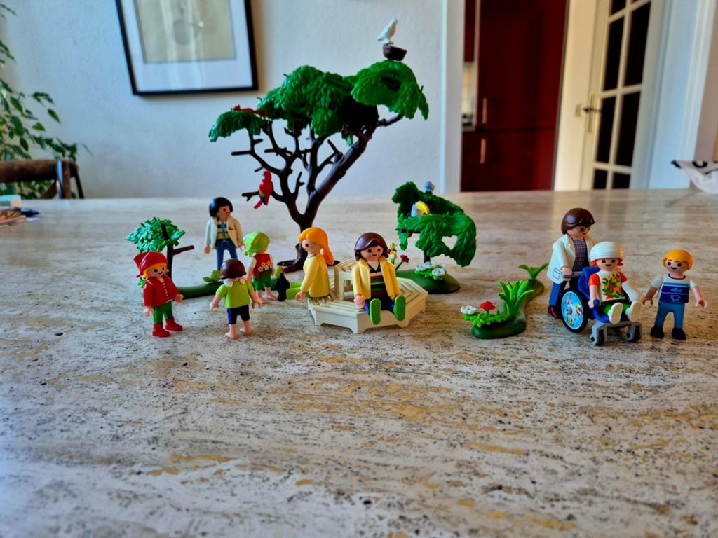 PLAYMOBIL park met figuren en accessoires, Ophalen, Gebruikt