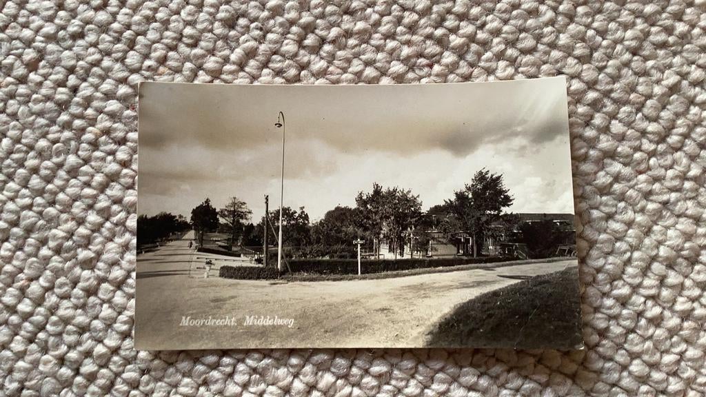 Ansichtkaart Moordrecht Middelweg 1958. 941, Verzamelen, Ansichtkaarten | Nederland, Ophalen of Verzenden, 1940 tot 1960, Gelopen