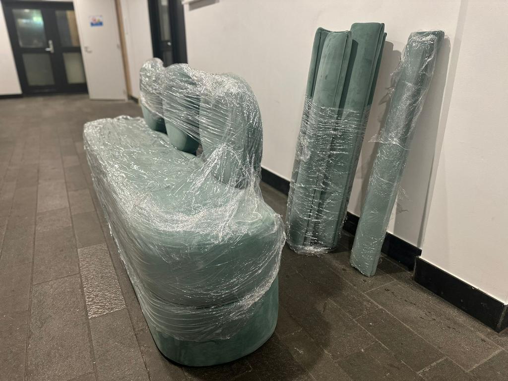 Bankje turquoise met bijbehorende wandpanelen, Huis en Inrichting, Ophalen, Minder dan 75 cm, 200 tot 250 cm, Driepersoons