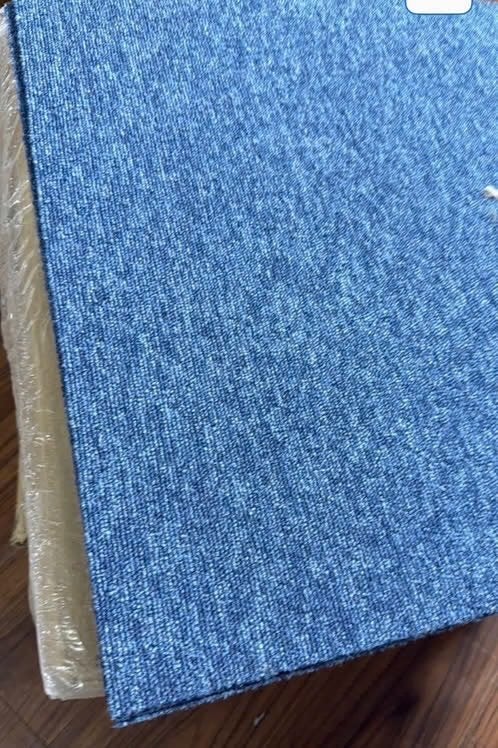 16,50m2 nieuwe blauwe tapijttegels, Huis en Inrichting, Minder dan 50 cm, Blauw, Vierkant, Nieuw