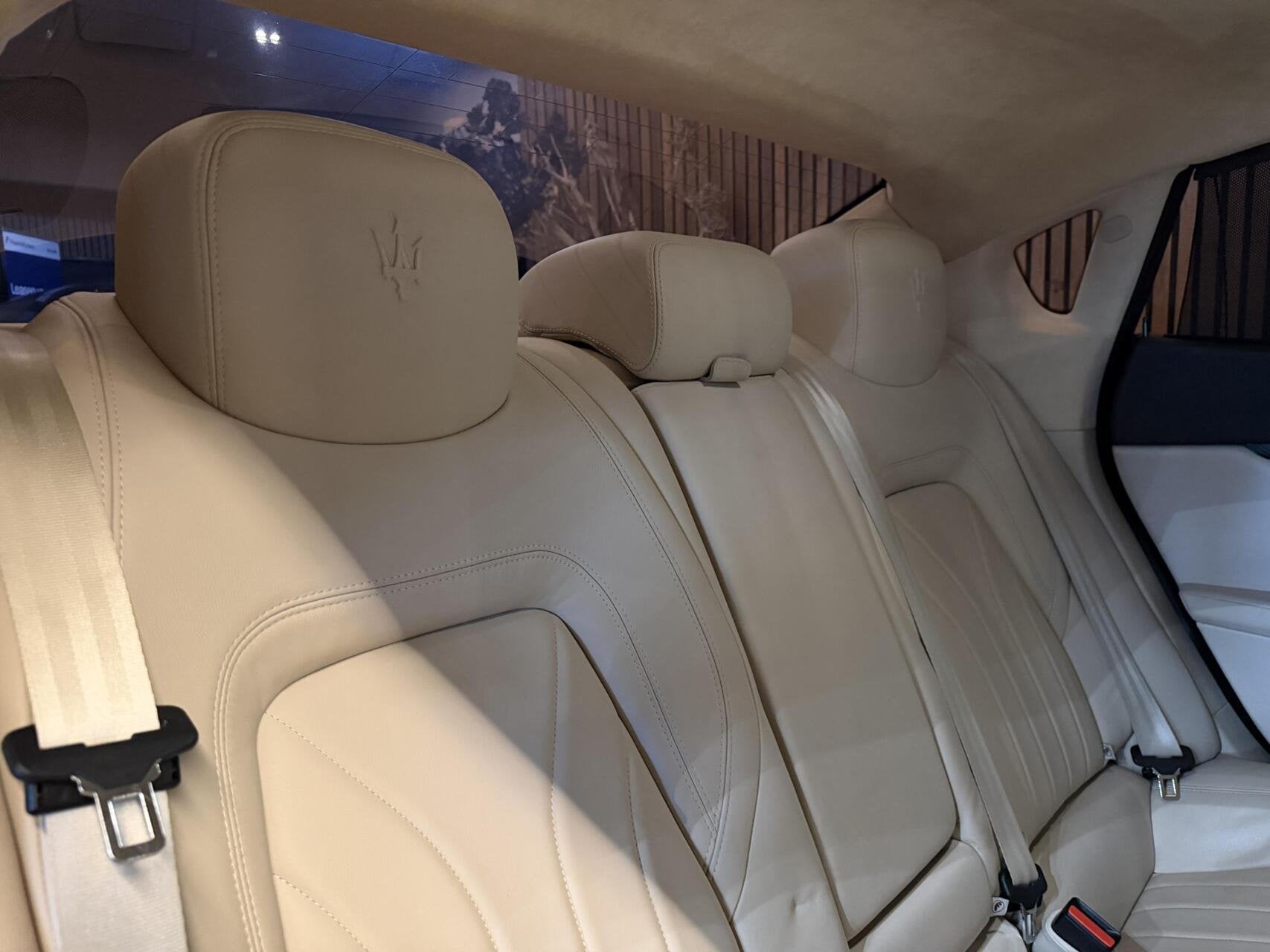 Foto 61 van Maserati Quattroporte 3.8 GTS V8|Pano|Vossen|Maxton|B&W|22"