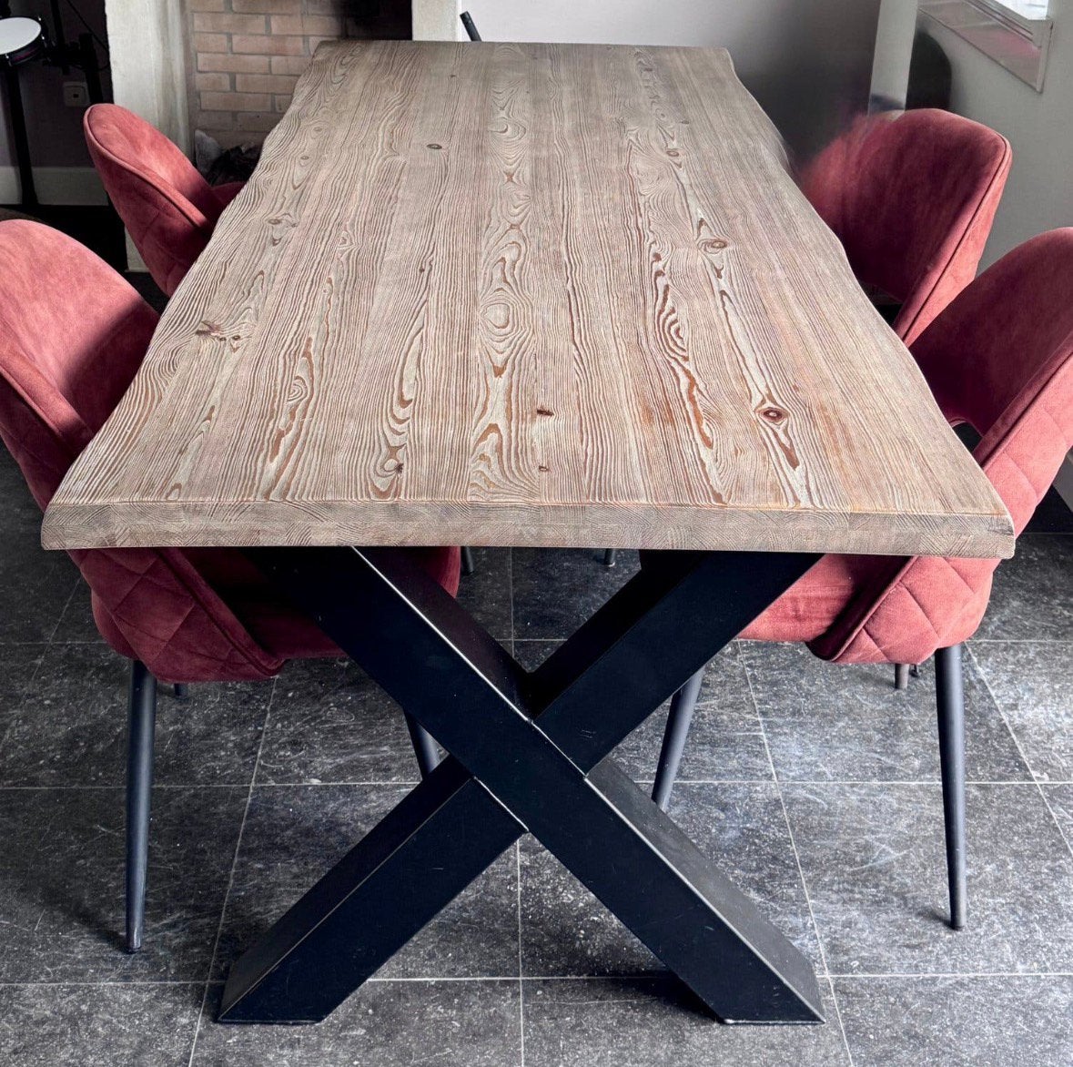 boomstam eettafel (240x100cm), 200 cm of meer, Zo goed als nieuw, Vijf personen of meer, Rechthoekig