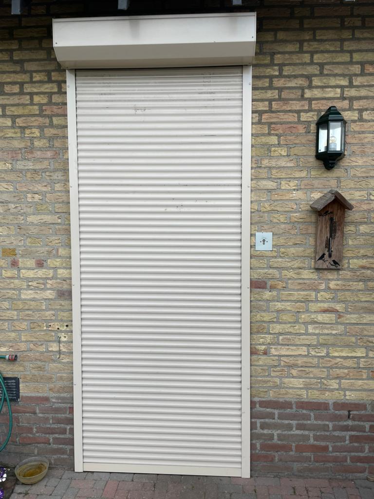 Diverse rolluiken, Ophalen, Gebruikt, Crème of Beige, 200 cm of meer