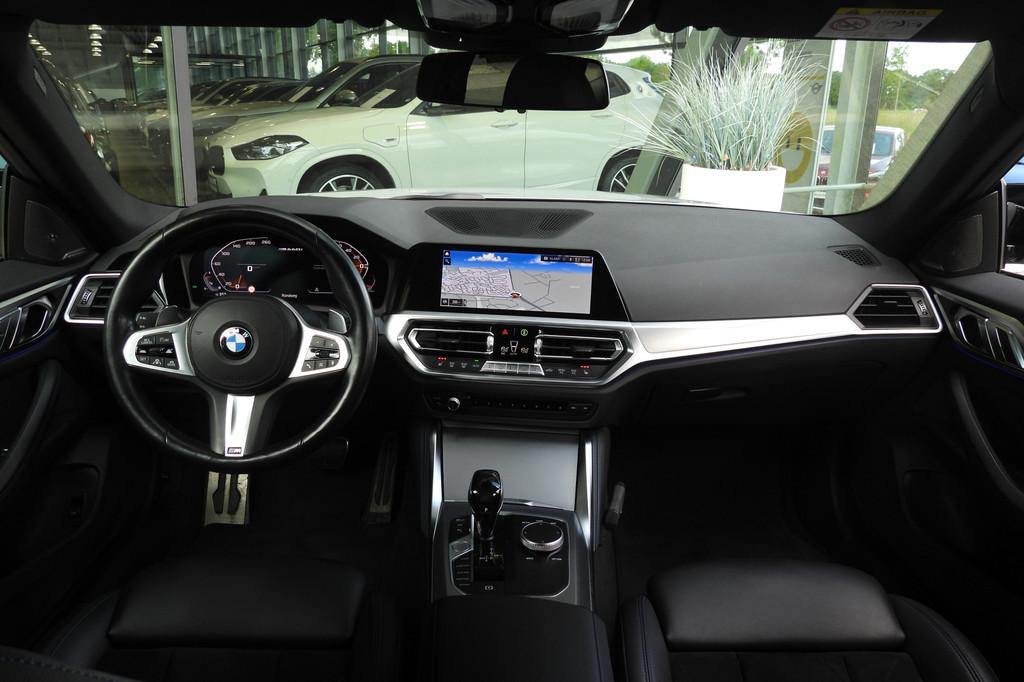 BMW 4 Serie Gran Coupé M440i xDrive High Executive Automaat, Auto's, BMW, 1800 kg, Alcantara, 374 pk, Bedrijf