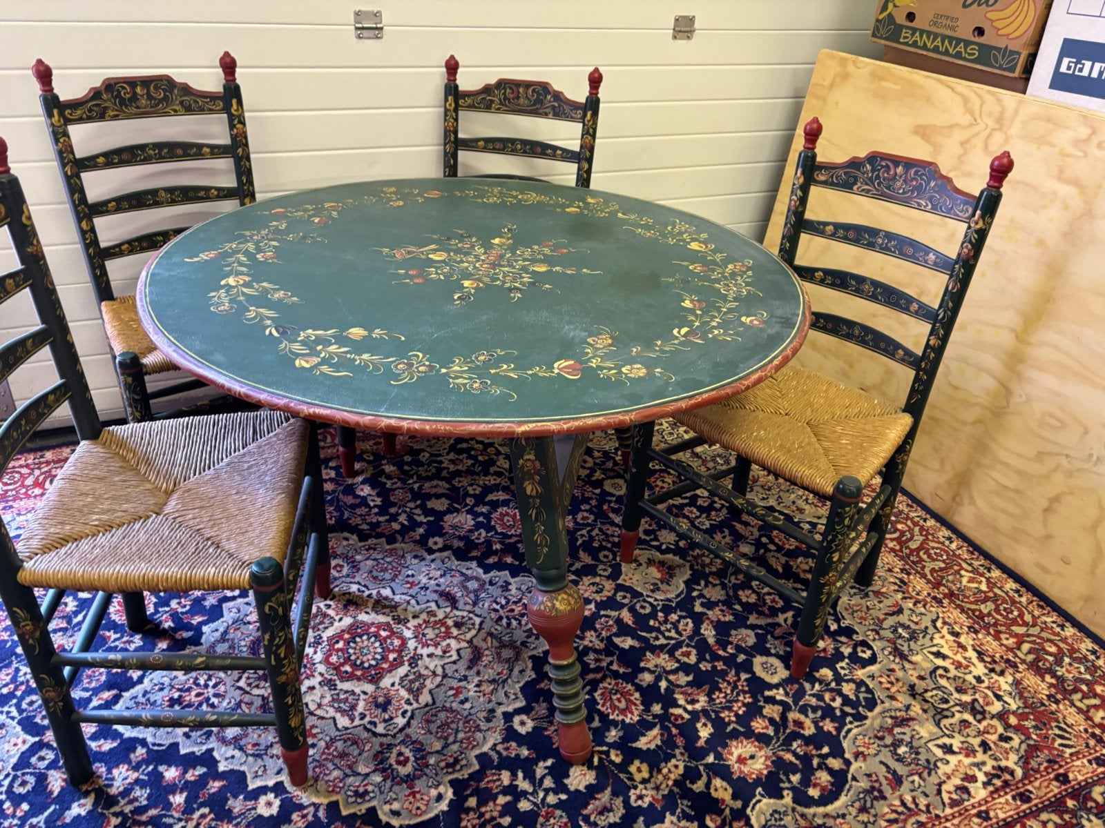 Hindelooper eethoek met vier stoelen, Ophalen, Zo goed als nieuw