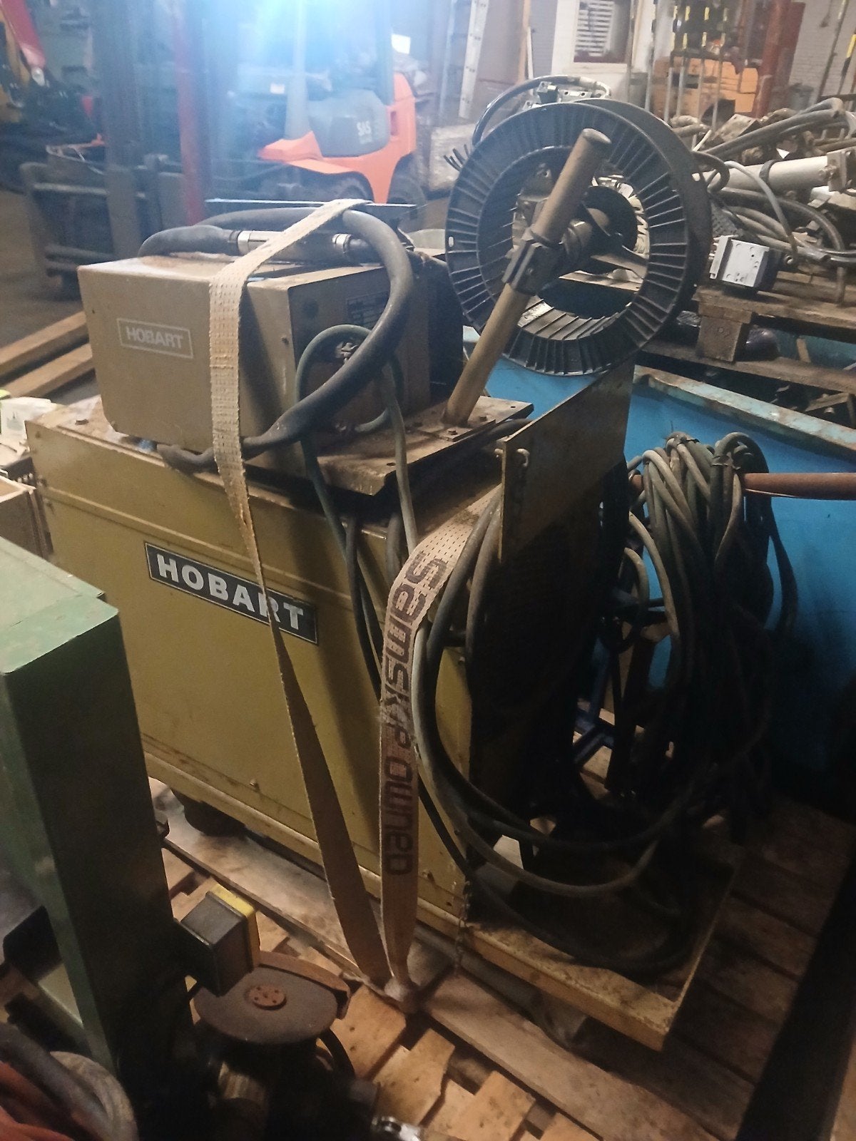 Hobart lasapparaat - MIG/MAG (Co2) - Gebruikt, Doe-het-zelf en Verbouw, Gereedschap | Lasapparaten, Ophalen, Gebruikt, 150 tot 250 ampère