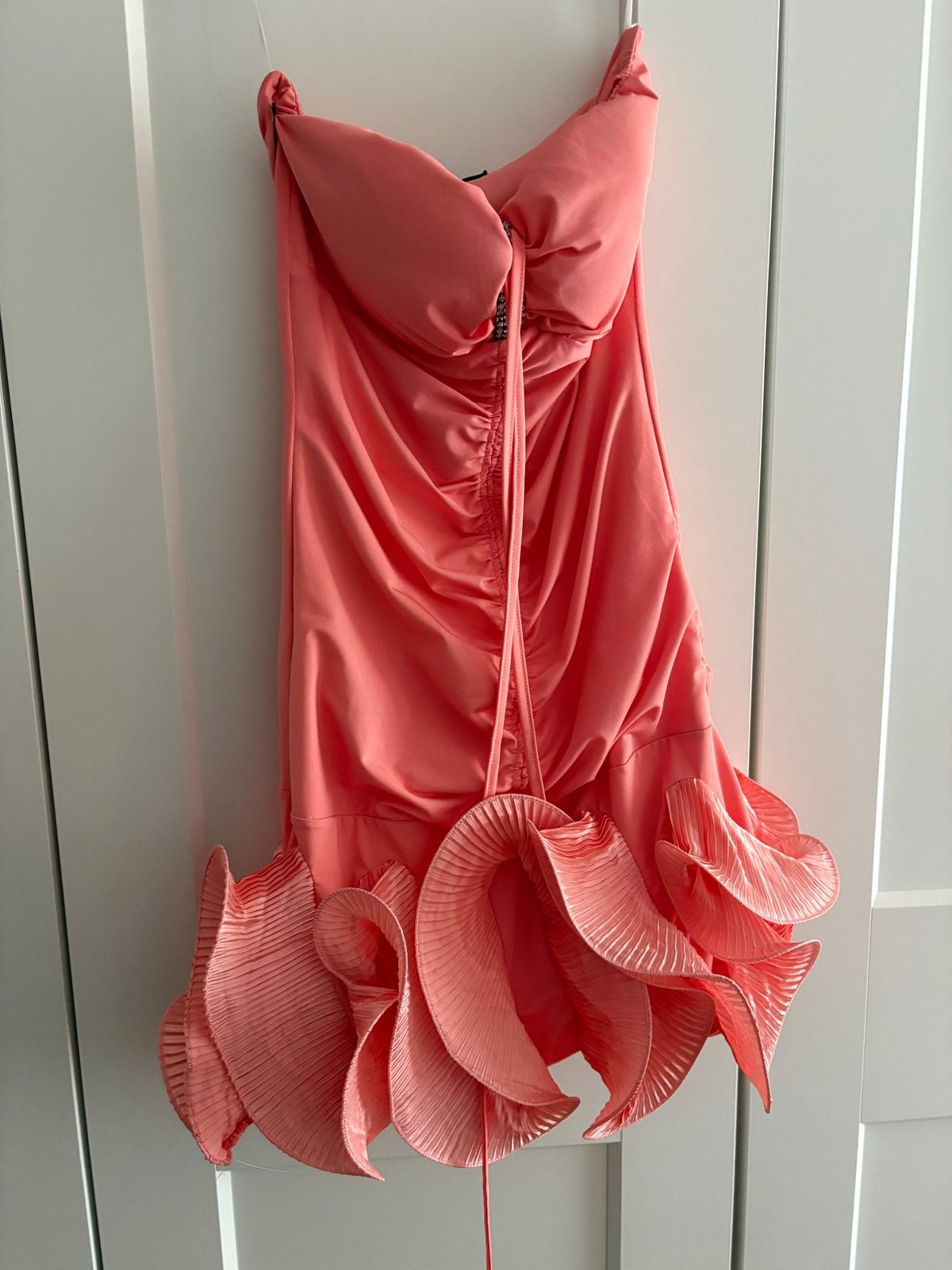 Koraalrood strapless jurkje met ruches, maat S, Kleding | Dames, Overige kleuren, Ophalen of Verzenden, Maat 36 (S), Gedragen