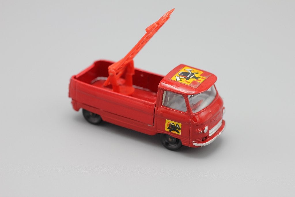 Milton Mini Auto Cars # 832, Ophalen of Verzenden, Zo goed als nieuw, Bus of Vrachtwagen, Corgi