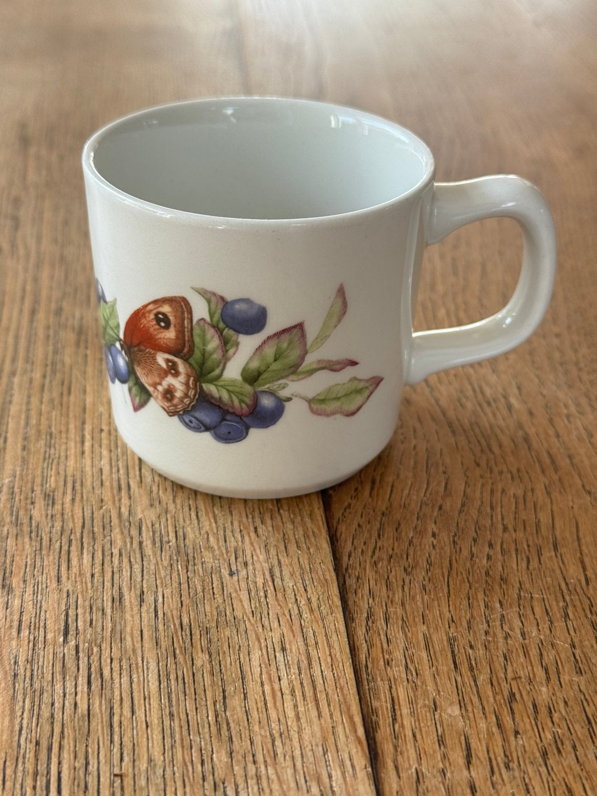 Vintage Marjolein Bastin beker - Libelle bosvruchten-serie, Huis en Inrichting, Ophalen of Verzenden, Zo goed als nieuw, Overige stijlen
