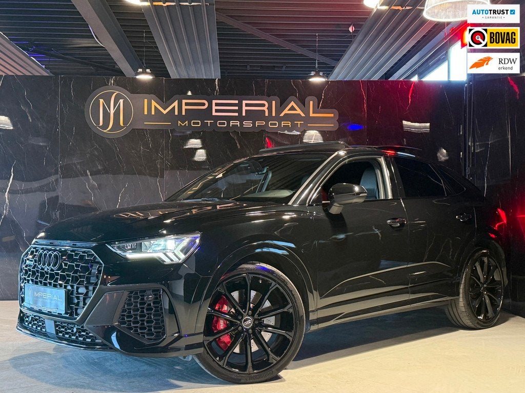 Audi Q3 Sportback TFSI RSQ3 Pano|Trekhaak|Sonos|360|Keyl|Ele, Auto's, Audi, Gebruikt, 1675 kg, Zwart, 10 km/l