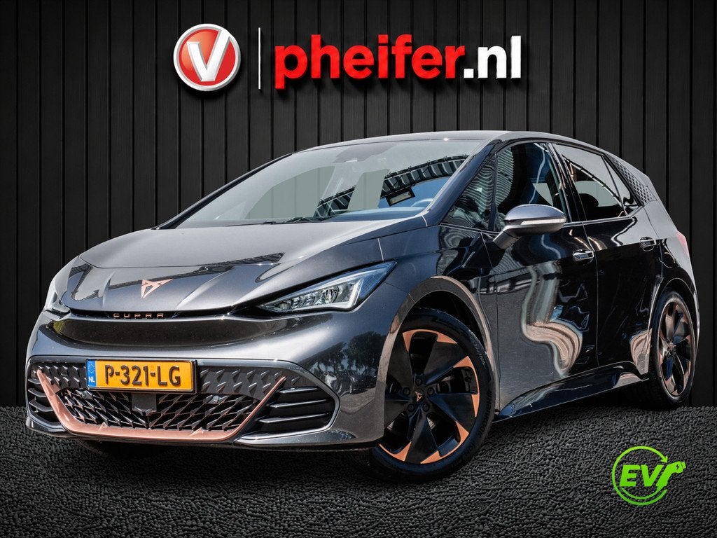 CUPRA Born Adrenaline One 62 kWh SOH 90% Stuur+stoelverwarmi, Auto's, Cupra, Automaat, 421 km, Gebruikt, Zwart