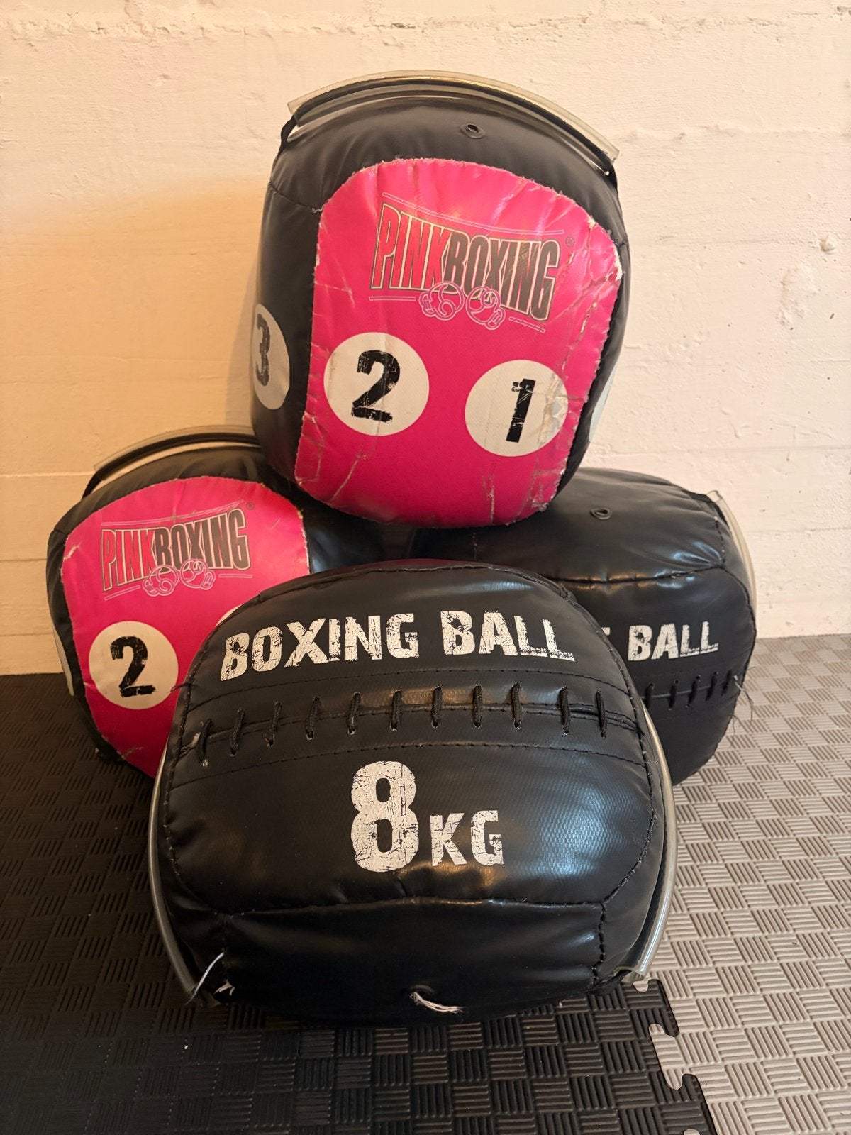 Boksbal / Bokszak - 8 KG - Zwart & Roze - Gebruikt, Ophalen, Gebruikt, Boksbal