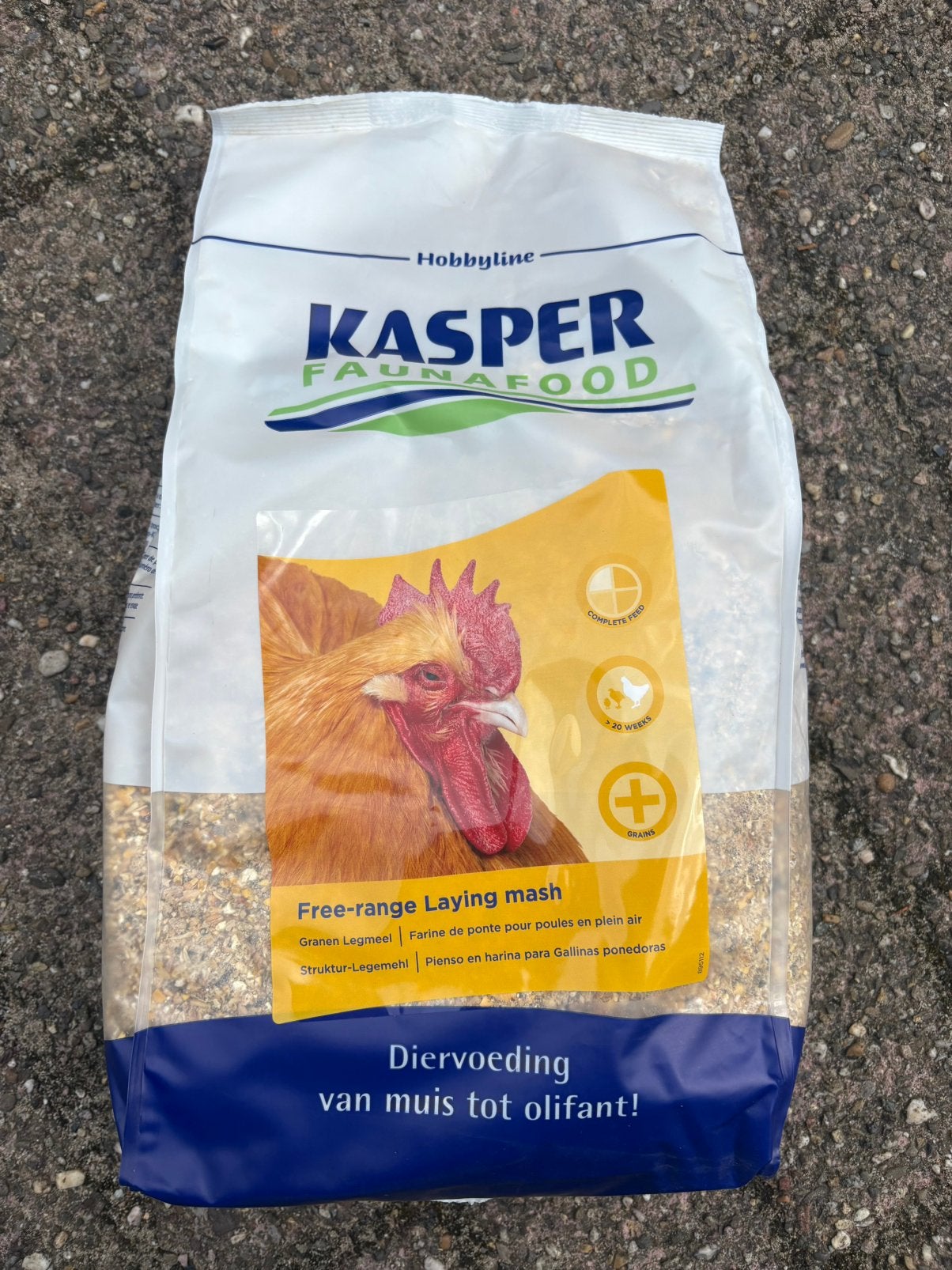 5 zakjes van 4 kg kippenvoer. Scharrel legmeel, Dieren en Toebehoren, Ophalen of Verzenden, Nieuw, Drinken en Voederen