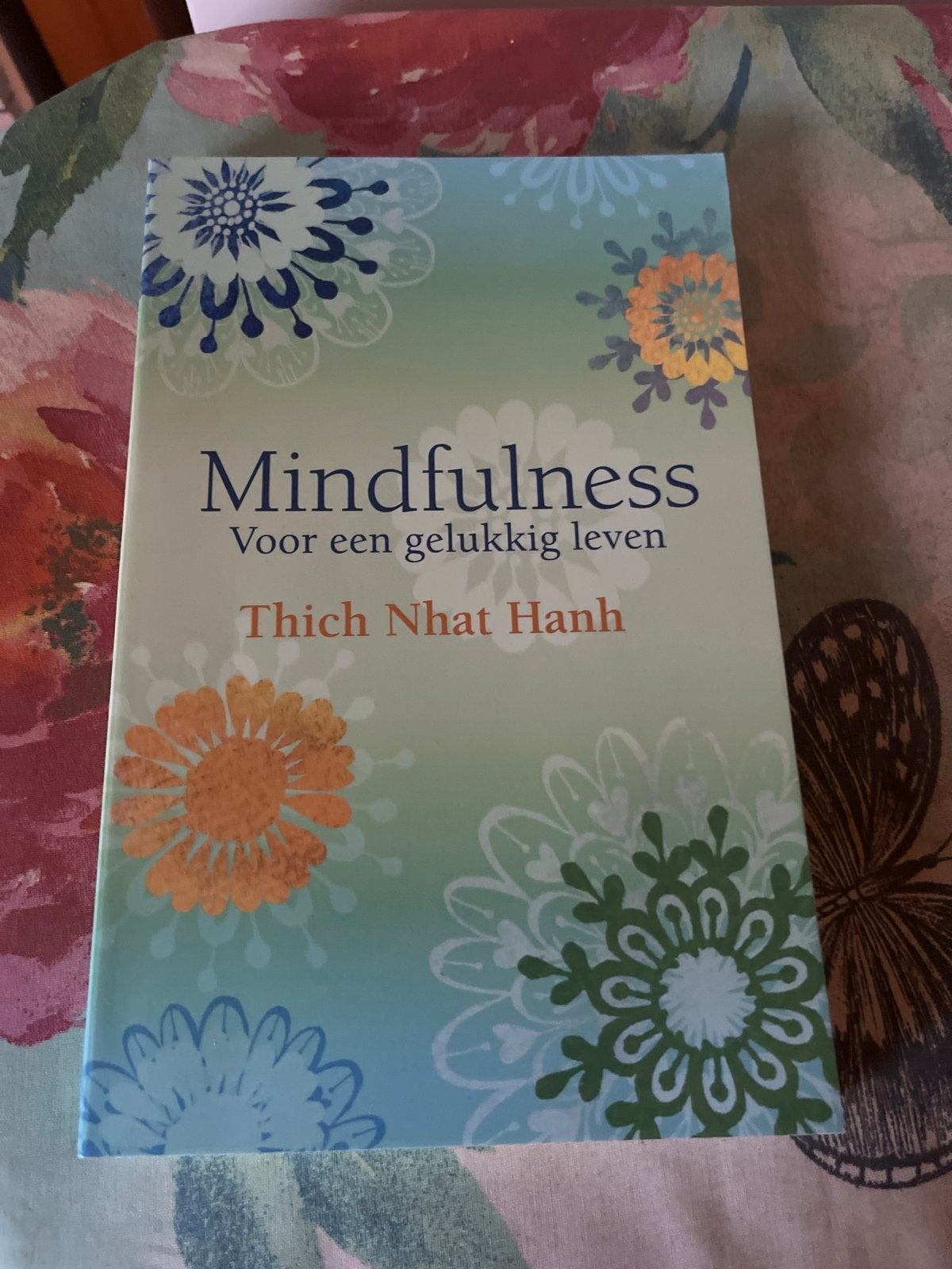 Mindfulness: Voor een gelukkig leven - Thich Nhat Hanh, Boeken, Ophalen of Verzenden, Zo goed als nieuw, Meditatie of Yoga, Instructieboek