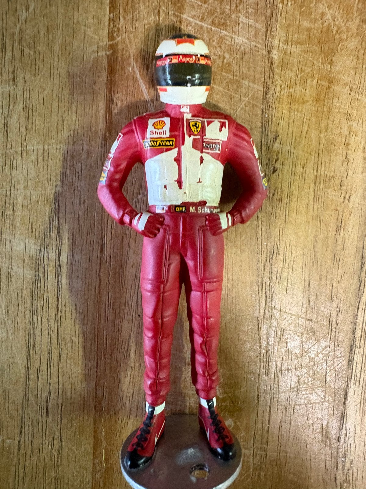 Michael Schumacher Ferrari F1 coureur beeldje, Ophalen of Verzenden, Gebruikt, Overige sporten, Beeldje of Poppetje