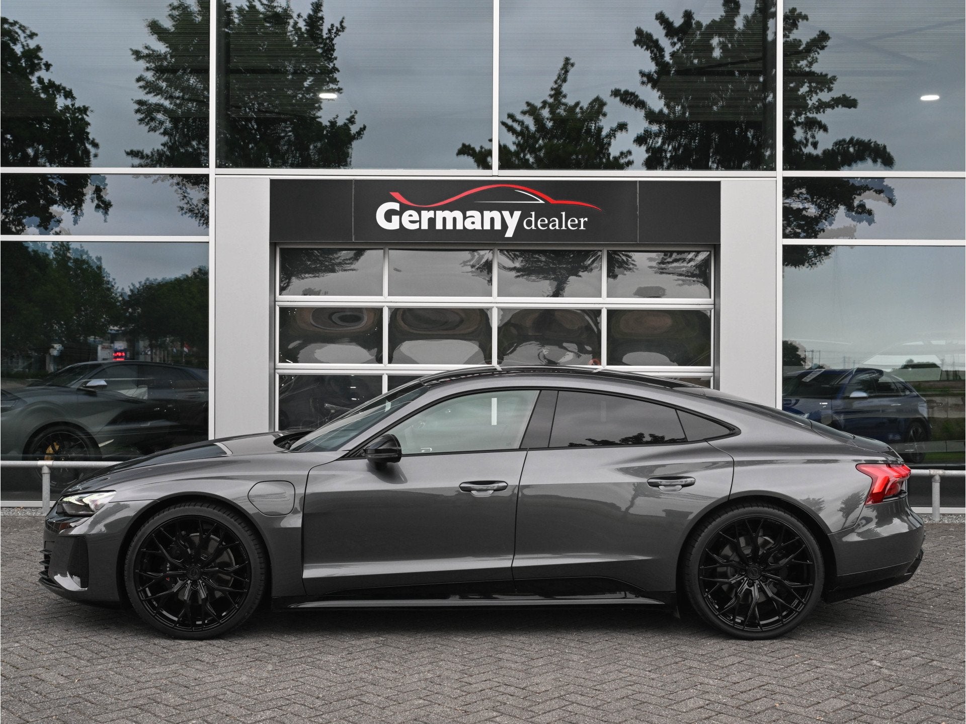 Audi e-tron GT 476pk Lucht Pano Pro-zetels Matrix-Led B&O 22, Auto's, Audi, Automaat, 479 km, Gebruikt, Zwart