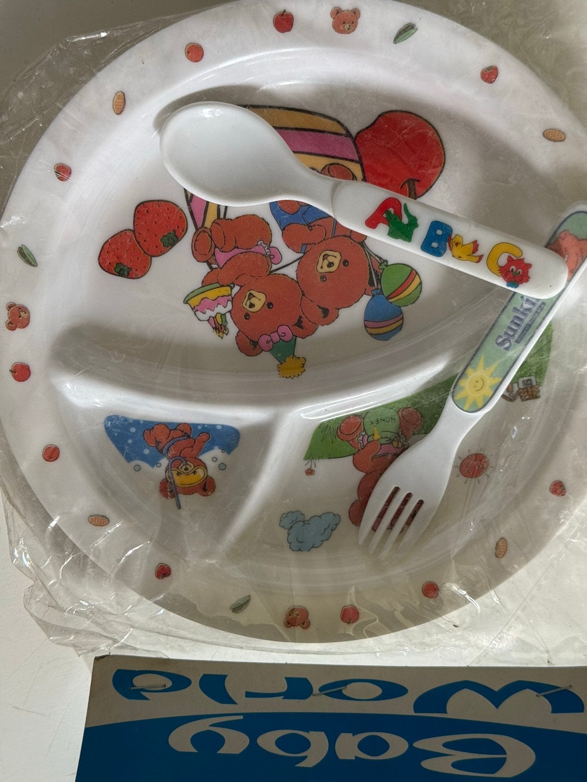6 Baby World Eetsetje met bord, lepel en vork, Ophalen, Nieuw, Overige typen, Overige merken