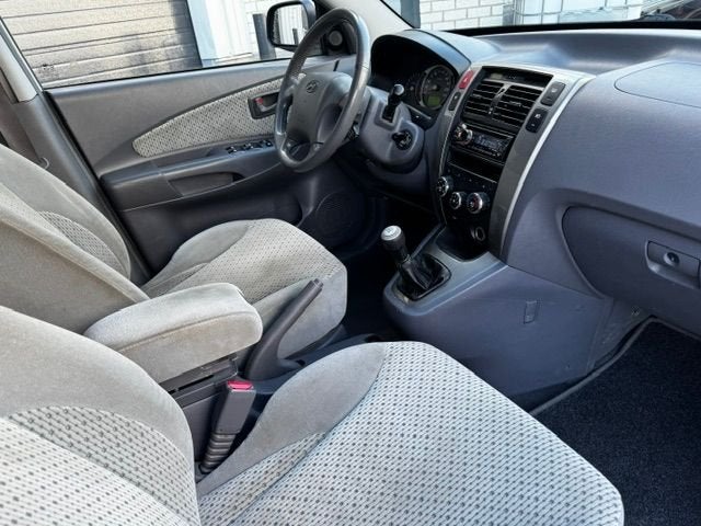 Hyundai Tucson 2.0i Dynamic Airco,Cruisecontrol Nette Auto, Gebruikt, 4 cilinders, Origineel Nederlands, Handgeschakeld