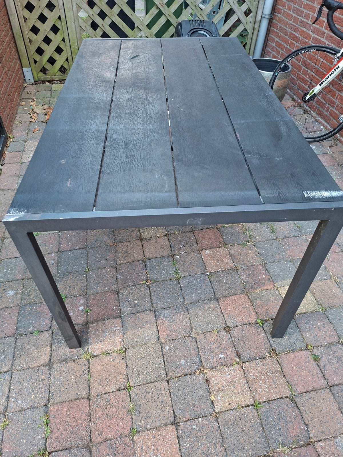 Stevige tuintafel / klustafel - Gebruikt, Ophalen, Gebruikt, 100 tot 150 cm, Overige materialen
