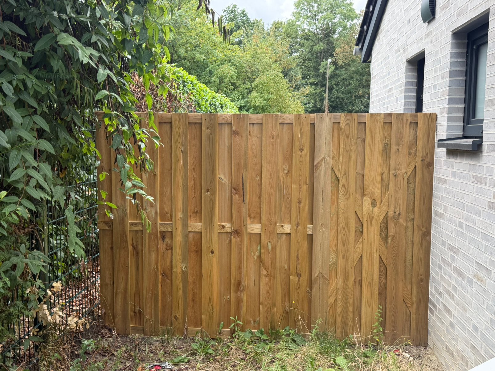 Houten schutting 6 maanden oud!, Tuin en Terras, Schuttingen, Ophalen, 6 meter of meer, Zo goed als nieuw, 2 meter of meer