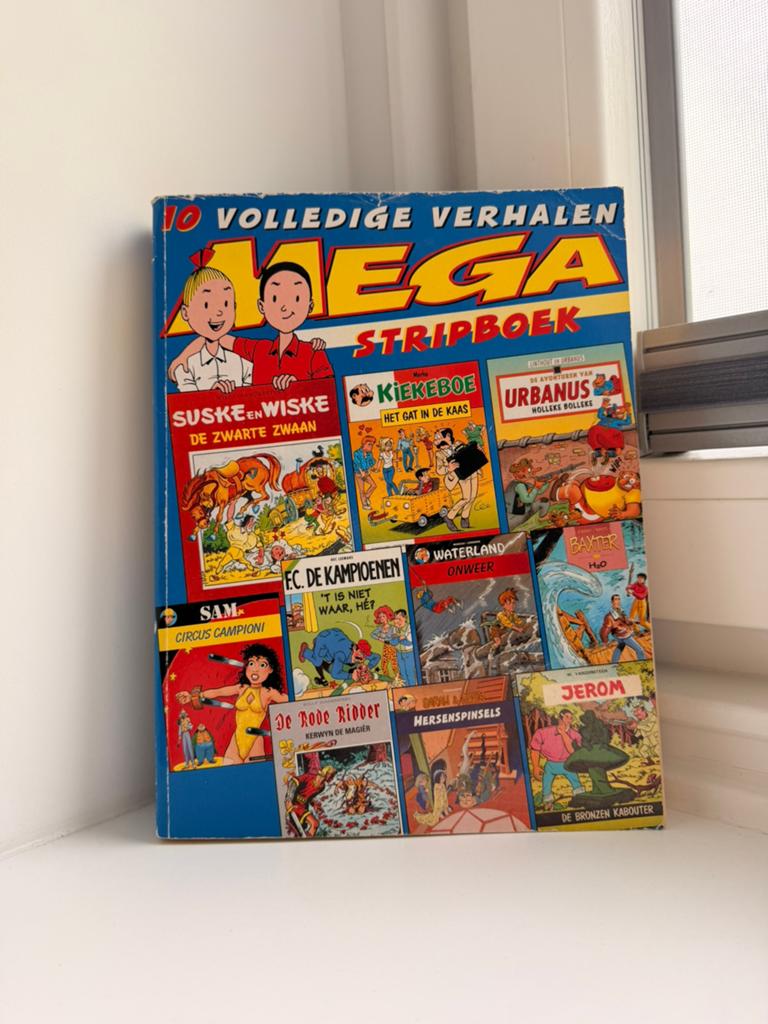 Mega Stripboek - 10 Volledige Verhalen, Meerdere stripboeken, Ophalen of Verzenden, Gelezen
