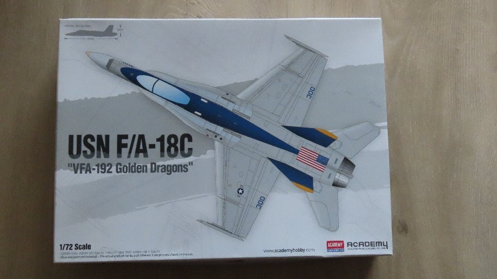 USN F/A-18C 'Golden Dragon' Academy 1/72, Overige merken, 1:72 tot 1:144, Nieuw, Ophalen of Verzenden
