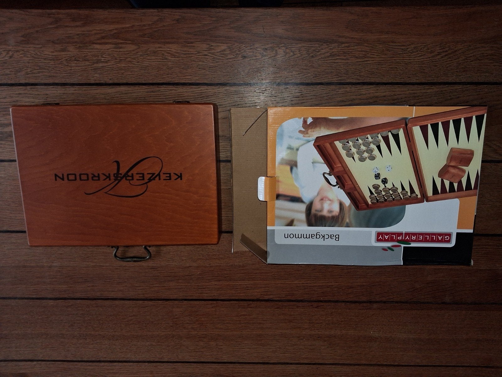 Backgammon tric trac Houten Koffer - Nieuwstaat, Een of twee spelers, Ophalen of Verzenden, Zo goed als nieuw, GALLERYPLAY