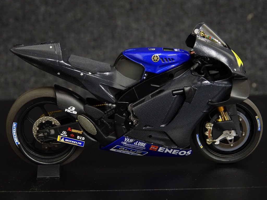 Minichamps 1:12 Yamaha YZR-M1 Valentino Rossi 2019 Brno test, Minichamps, Onbekend, Nieuw, Ophalen of Verzenden