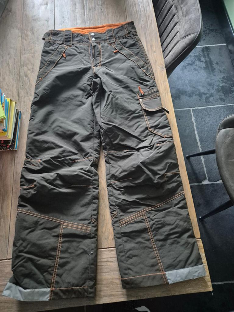 H&M Ski Broek Maat 12-13Y (158) - Donkerbruin/Oranje, Kleding | Heren, Broeken en Pantalons, Bruin, Overige maten, Ophalen of Verzenden