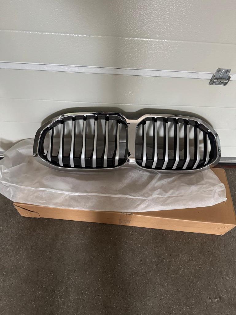 Originele BMW F40 grill 1 serie, Ophalen of Verzenden, Nieuw, BMW, Bumper