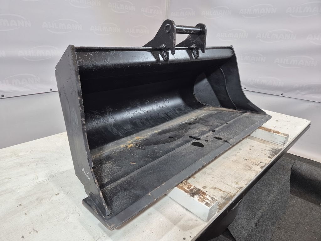 Slotenbak B=1600 schuine achterzijde S45