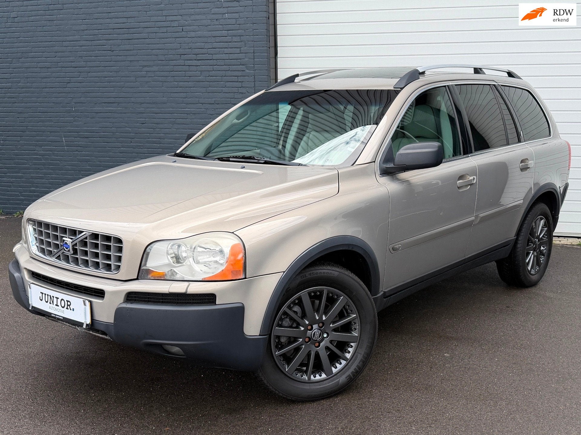 Volvo XC90 2.9 T6 Exclusive 7PERSOONS/PANO/AUTOMAAT/CRUISE/L, Auto's, Volvo, Gebruikt, Beige, 138 €/maand, 7 stoelen