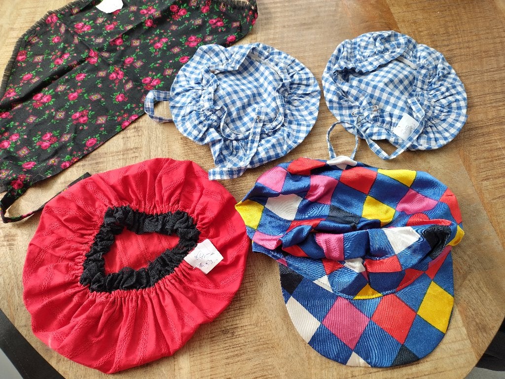 Te koop: Partij hoeden, petten, mutsen, voor volwassenen  , Maat 38/40 (M), Carnaval, Ophalen of Verzenden, Zo goed als nieuw