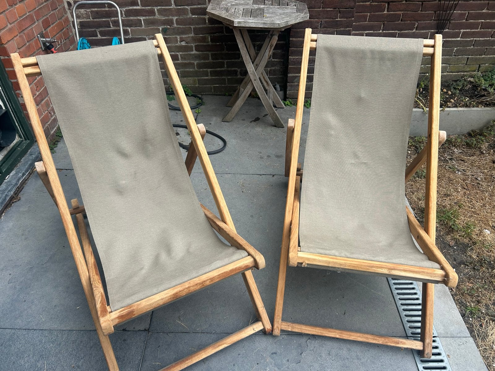 2x Houten Bali styl ligstoelen - inklapbaar, Tuin en Terras, Ophalen, Zo goed als nieuw, Hout, Inklapbaar
