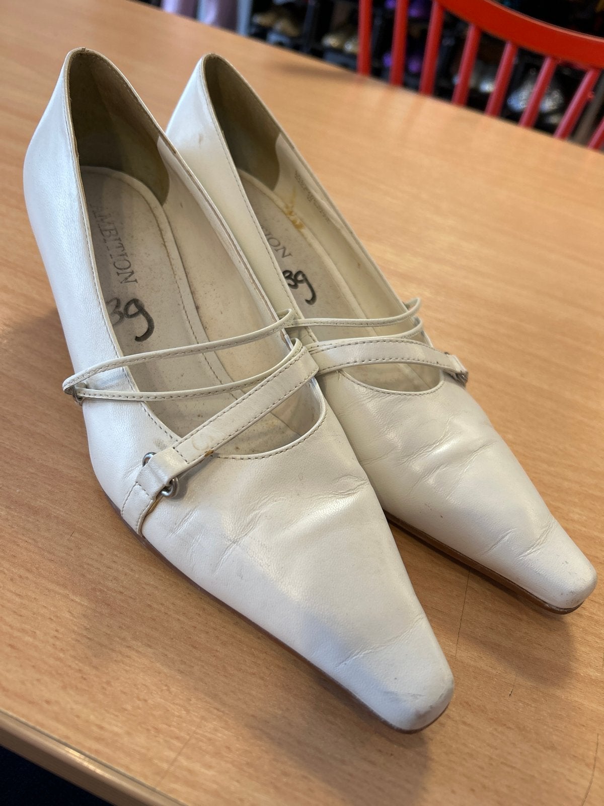 Ambition Witte Pumps Maat 39, Ophalen of Verzenden, Gedragen, Wit, Pumps