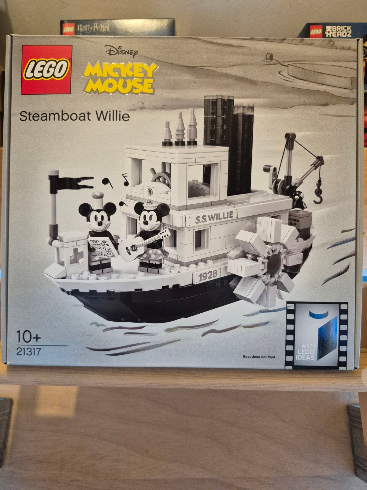 Lego Disney Mickey Mouse Steamboat Willie 21317 NIEUW, Inclusief minifiguren, Lego, Nieuw, Ophalen of Verzenden