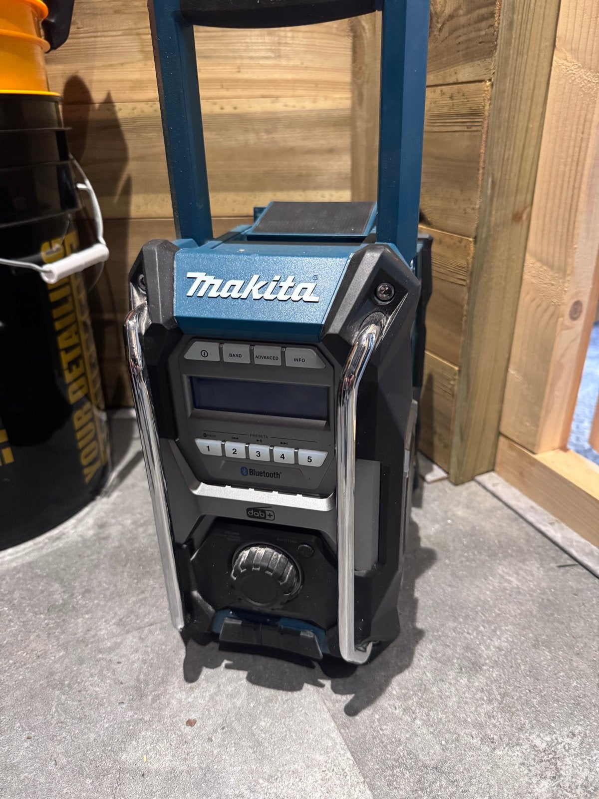 Makita Bouwradio met DAB+ en Bluetooth, Audio, Tv en Foto, Radio's, Ophalen, Gebruikt, Bouwradio
