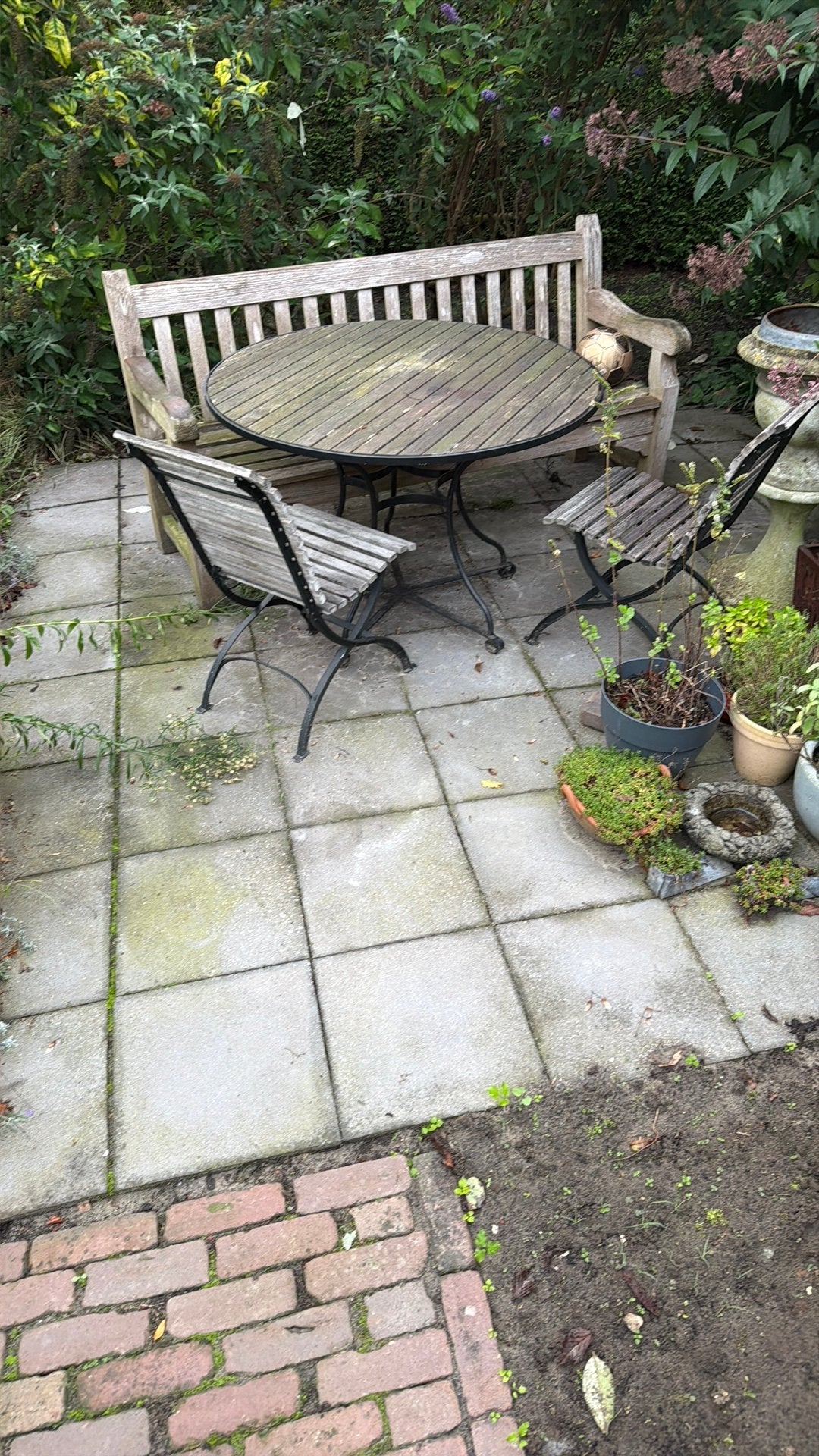 Gratis af te halen: Betontegels 40x40 grijs (ca. 65m²), Ophalen, Gebruikt, 10 m² of meer, Vloertegels