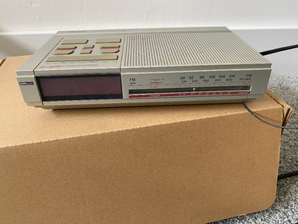 Wekker Radio, Ophalen, Zo goed als nieuw, Digitaal