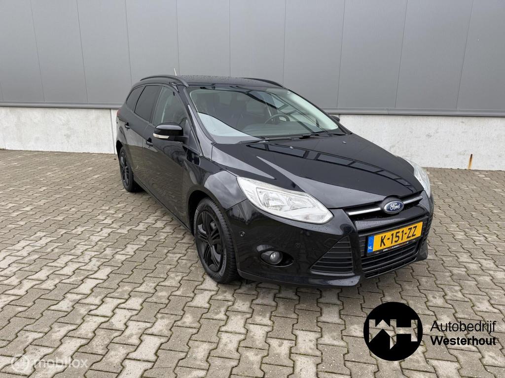 Ford Focus Wagon 1.0 EcoBoost Titanium NWE APK Parkeer Assis, Auto's, Euro 5, 101 pk, Gebruikt, Zwart