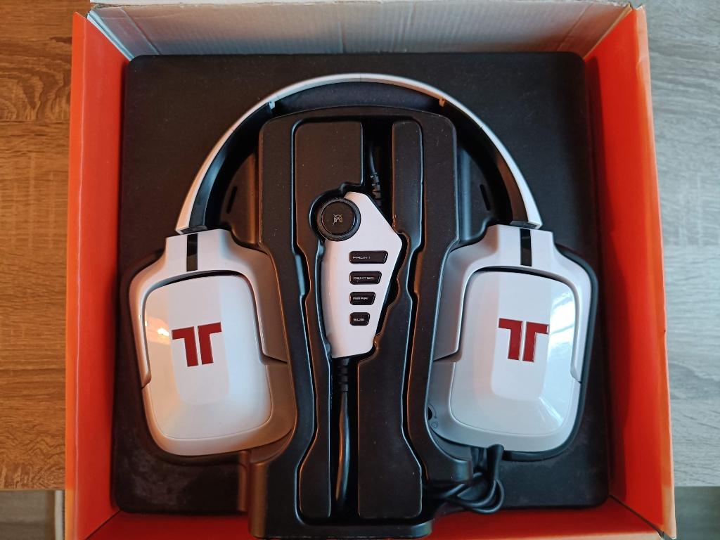 Tritton Pro+ gaming headset, Computers en Software, Headsets, Gebruikt, Over-ear, Bedraad, Gaming headset, Mute-functie, Volumeregelaar