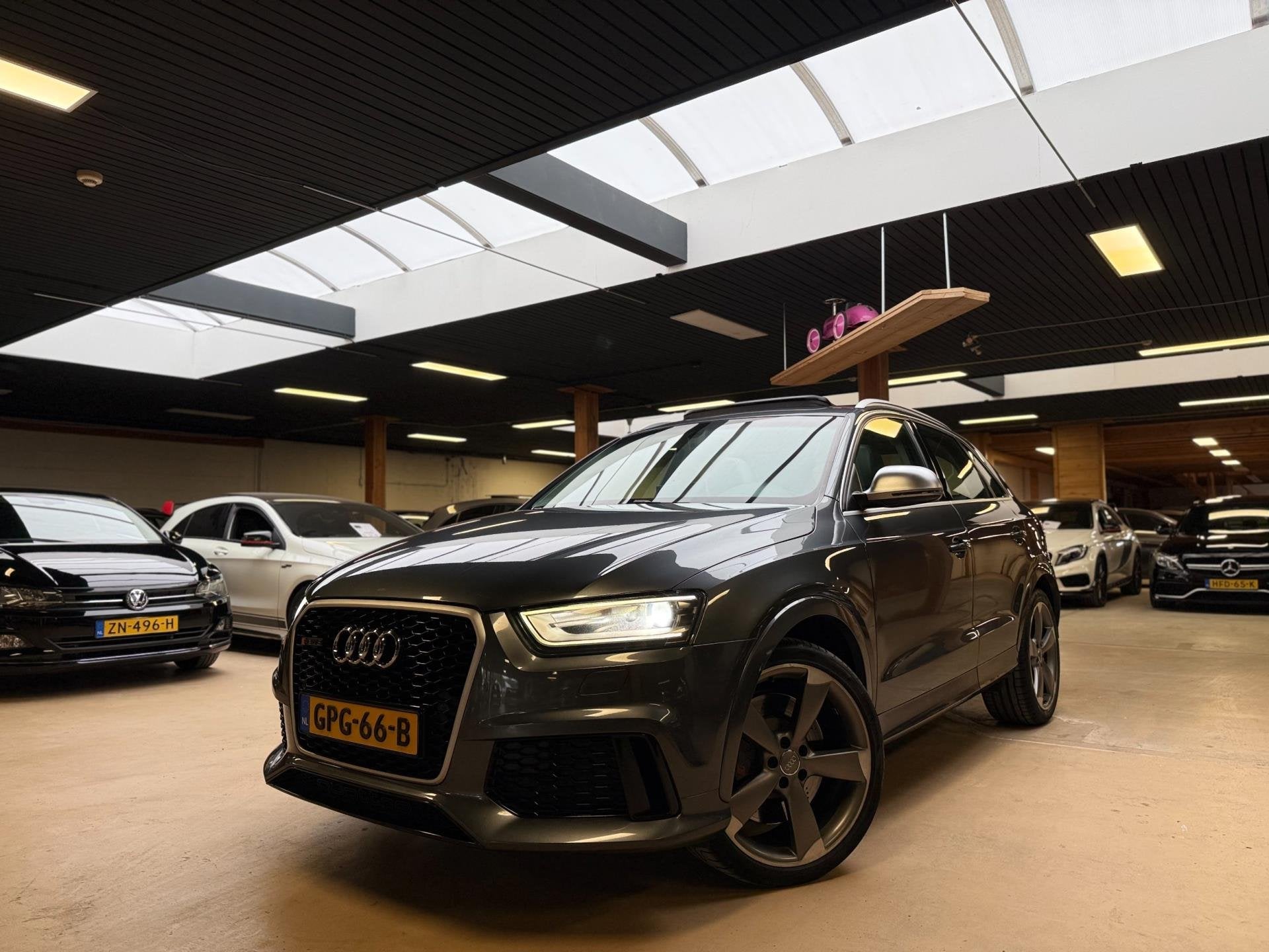 Audi RSQ3 2.5 TFSI QUATTRO Trekhaak Pano Cruise Control, Automaat, Euro 5, Gebruikt, Automatische klimaatregeling