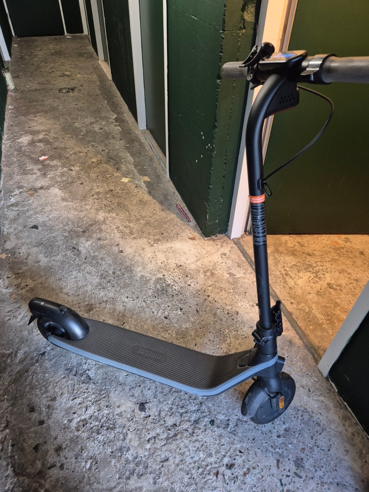 Ninebot KickScooter E2 Elektrische Step, Fietsen en Brommers, Steps, Ophalen, Zo goed als nieuw