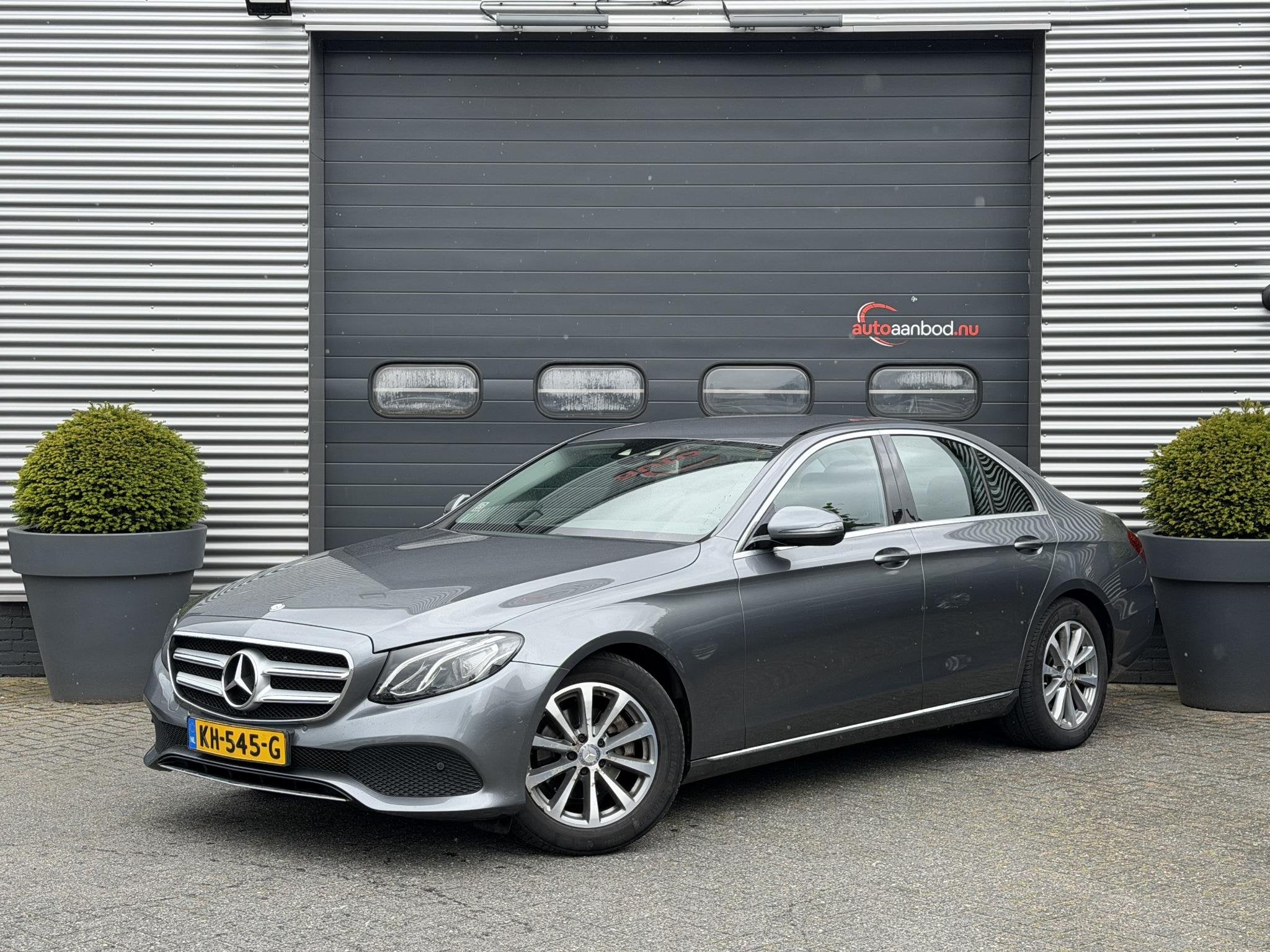 Mercedes-Benz E-klasse 220 d Lease Edition | Camera | Head-U, Auto's, Automaat, Achterwielaandrijving, 4 cilinders, Leder en Stof
