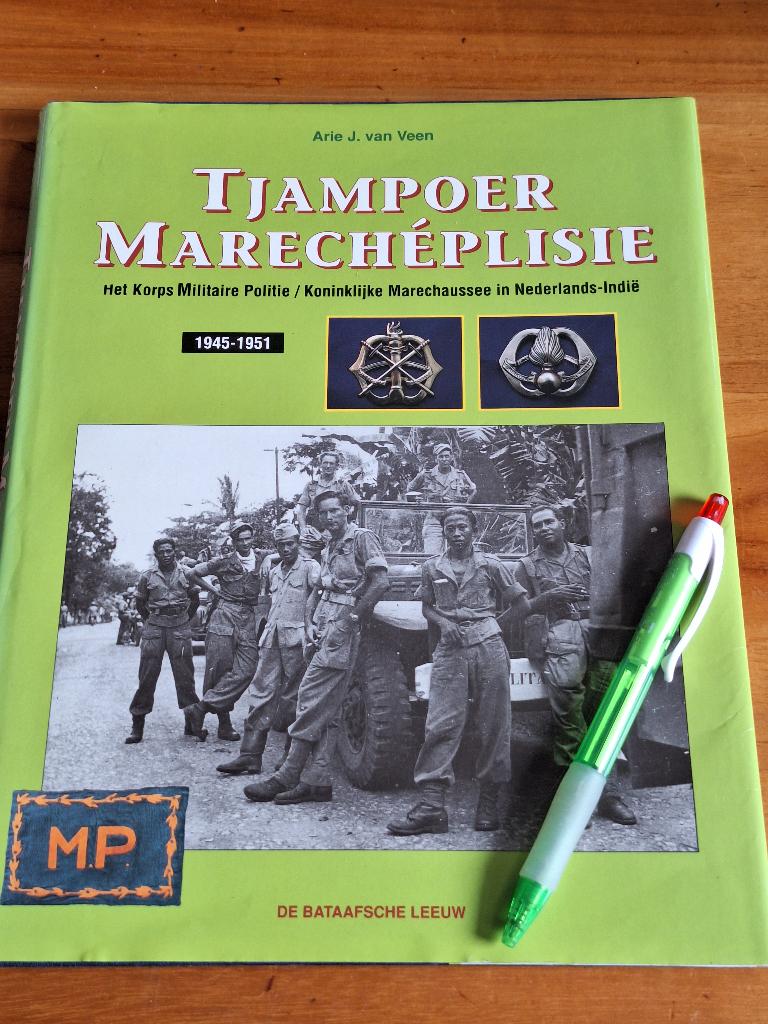 Tjampoer marecheplisie Marechaussee Nederlands-Indië 1945, Ophalen of Verzenden, Tweede Wereldoorlog, Gelezen, Overige onderwerpen